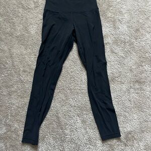 lululemon align crop 25’ black size 4